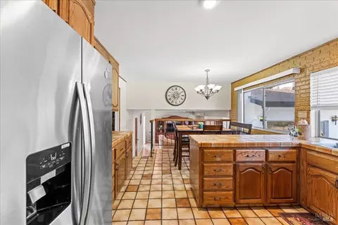 Kitchen - 407 Corte Majorca, Vacaville, CA 95688 photo 5 of 5