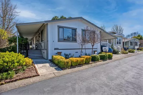 77 Bonita Pl, Ukiah, CA 95482
