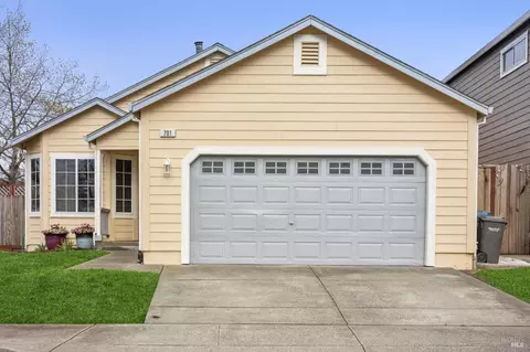701 Judith Ct, Petaluma, CA 94952