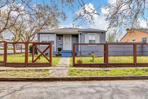 2941 Irwin St, Vallejo, CA 94591 photo 2