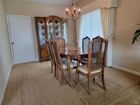 337 Clydesdale Dr, Vallejo, CA 94591 photo 2