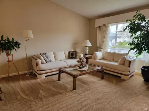 337 Clydesdale Dr, Vallejo, CA 94591 photo 3