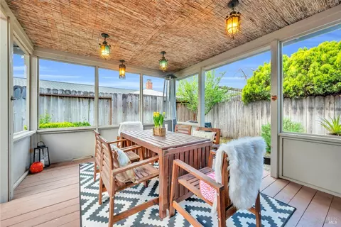 953 Windsor St, Napa, CA 94558 photo 36