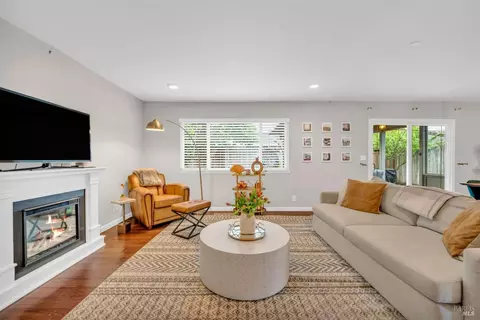 953 Windsor St, Napa, CA 94558 photo 5