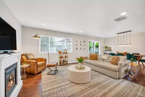 953 Windsor St, Napa, CA 94558 photo 3