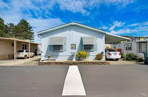 2306 Squire Ln, Santa Rosa, CA 95404