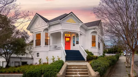 618 Prospect St, Petaluma, CA 94952