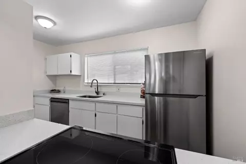Kitchen - Undisclosed, Oakland, CA 94607 photo 2 of 3