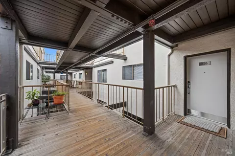 Entry Way - Undisclosed, Oakland, CA 94607 photo 1 of 2