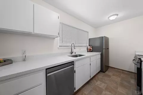 Kitchen - Undisclosed, Oakland, CA 94607 photo 1 of 3