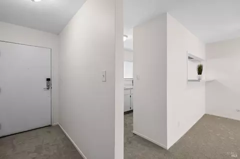 Entry Way - Undisclosed, Oakland, CA 94607 photo 2 of 2