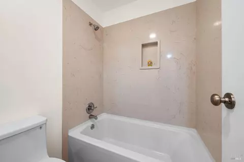 Bath - Undisclosed, Oakland, CA 94607 photo 2 of 2