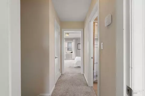 Entry Way - 30 Buena Vista Ave, Vallejo, CA 94590 photo 6 of 8