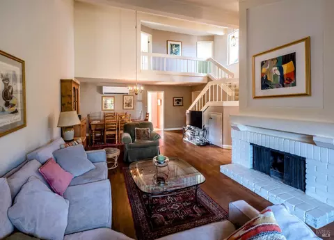 10 Catalina Blvd, San Rafael, CA 94901