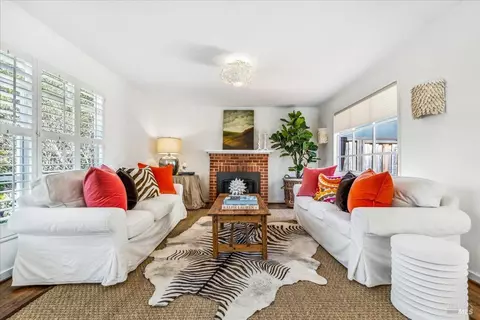 240 Los Angeles Blvd, San Anselmo, CA 94960