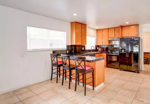 Kitchen - 152 12th St, Vallejo, CA 94590 photo 2 of 4