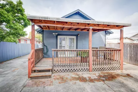 Exterior - 152 12th St, Vallejo, CA 94590 photo 6 of 8