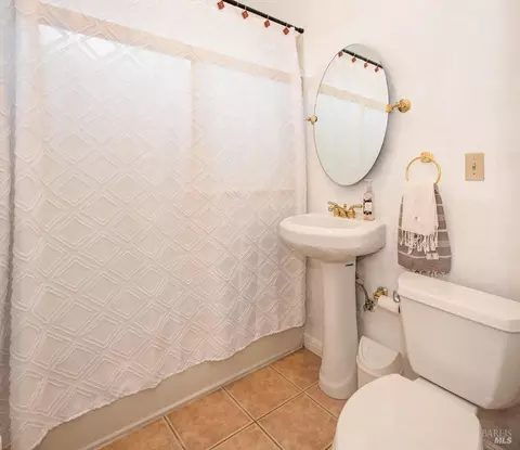 Bath - 152 12th St, Vallejo, CA 94590 photo 2 of 2