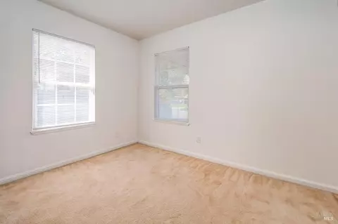 Bedroom - 152 12th St, Vallejo, CA 94590 photo 3 of 4