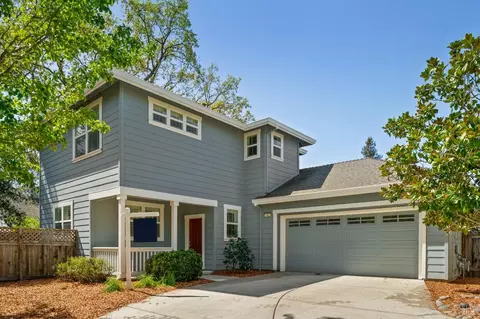 1421 Peterson Ln, Santa Rosa, CA 95403