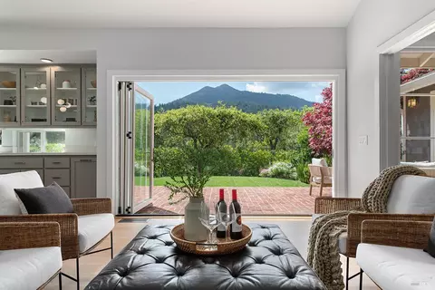 8 Live Oak Way, Kentfield, CA 94904