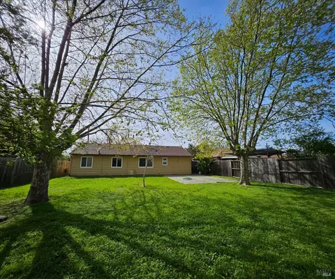 416 Vervais Ave, Vallejo, CA 94591 photo 32