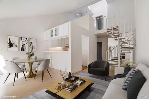 156 Courtyards E, Windsor, CA 95492