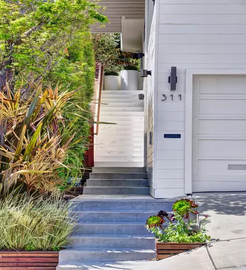 Exterior - 311 2nd St, Sausalito, CA 94965 photo 3 of 14