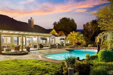 8824 Egg Farm Ln, Kenwood, CA 95452