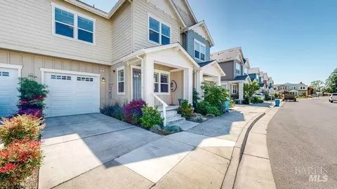 463 Miaterra Dr, Santa Rosa, CA 95407