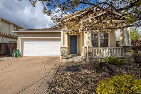 600 Silver Star Ct, Vacaville, CA 95688