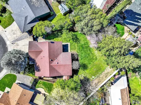 636 Flagstaff Ct, Vacaville, CA 95687