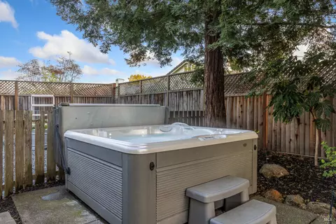 219 Persimmon Pl, Windsor, CA 95492 photo 22