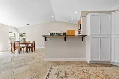 219 Persimmon Pl, Windsor, CA 95492 photo 8