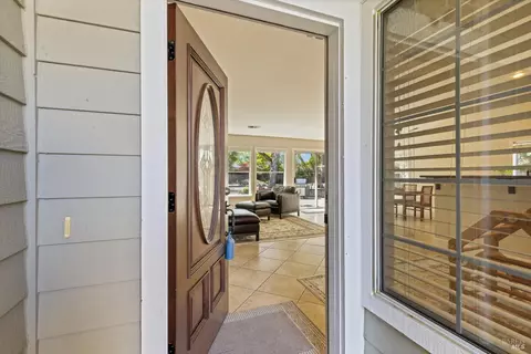 219 Persimmon Pl, Windsor, CA 95492 photo 4