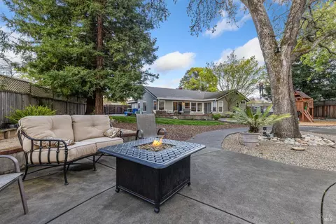 219 Persimmon Pl, Windsor, CA 95492 photo 29