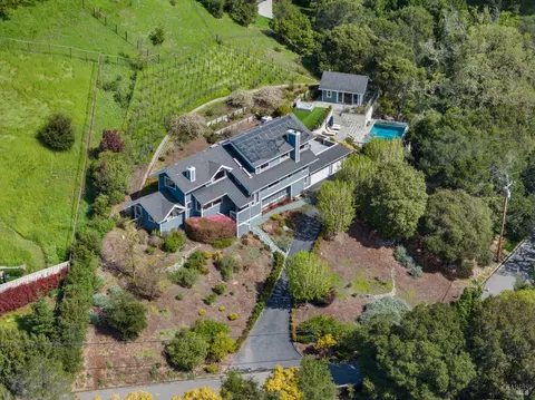 155 Hidden Valley Ln, San Anselmo, CA 94960