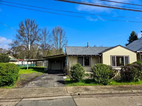 92 Franklin Ave, Willits, CA 95490 photo 2