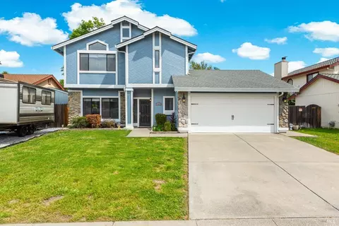 359 Marna Dr, Vacaville, CA 95687