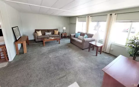 8167 Willow St, Windsor, CA 95492 photo 6