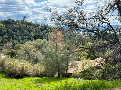 3798 Lakeview Ter, Lucerne, CA 95458