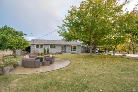 7752 Acacia Ln, Vacaville, CA 95688