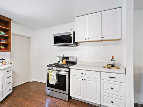 605 N Pine St, Ukiah, CA 95482 photo 9