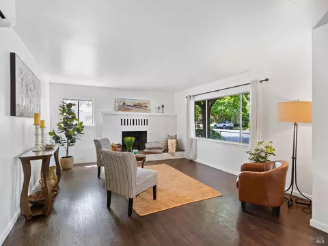 605 N Pine St, Ukiah, CA 95482 photo 11