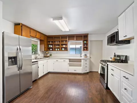 605 N Pine St, Ukiah, CA 95482 photo 6