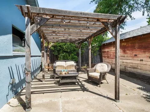 605 N Pine St, Ukiah, CA 95482 photo 35
