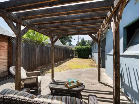 605 N Pine St, Ukiah, CA 95482 photo 36