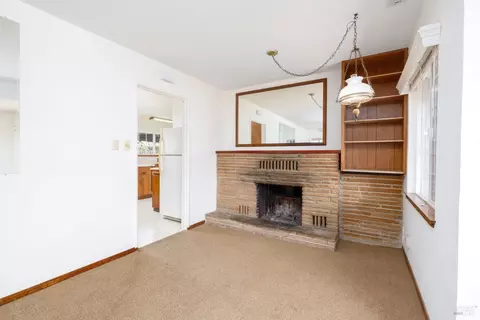 Living - 13 Alter St, Cloverdale, CA 95425 photo 2 of 2