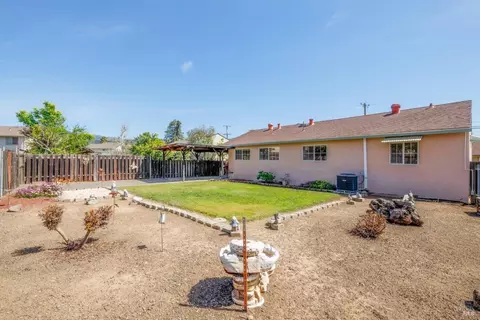 Exterior - 13 Alter St, Cloverdale, CA 95425 photo 4 of 4