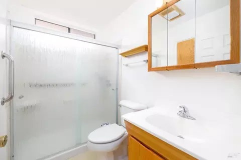 Bath - 13 Alter St, Cloverdale, CA 95425 photo 1 of 1